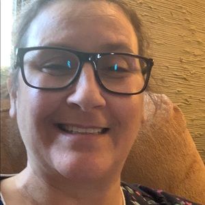 Meet your Posher, Connie